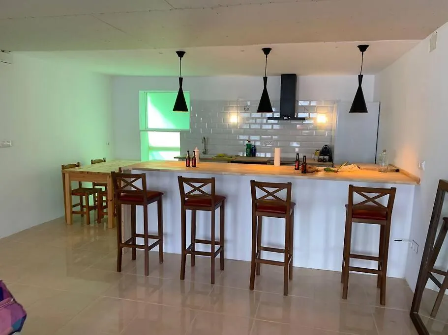 Luxury Happyhouse Villa Mont Barbat 0*,